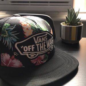 Vans Floral Mesh Trucker SnapBack flat brim hat